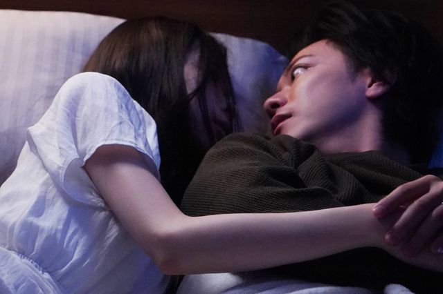 佐藤健、驚がくの表情！「ほんとにあった怖い話20周年スペシャル」場面カット（4枚目）