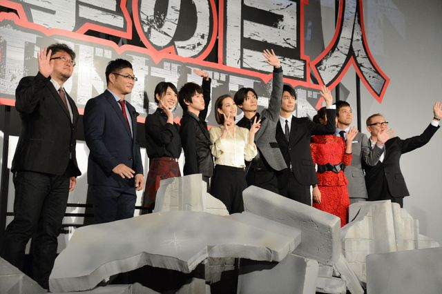 『進撃の巨人』キャストが壁を破壊！初日舞台あいさつフォトギャラリー（26枚目）