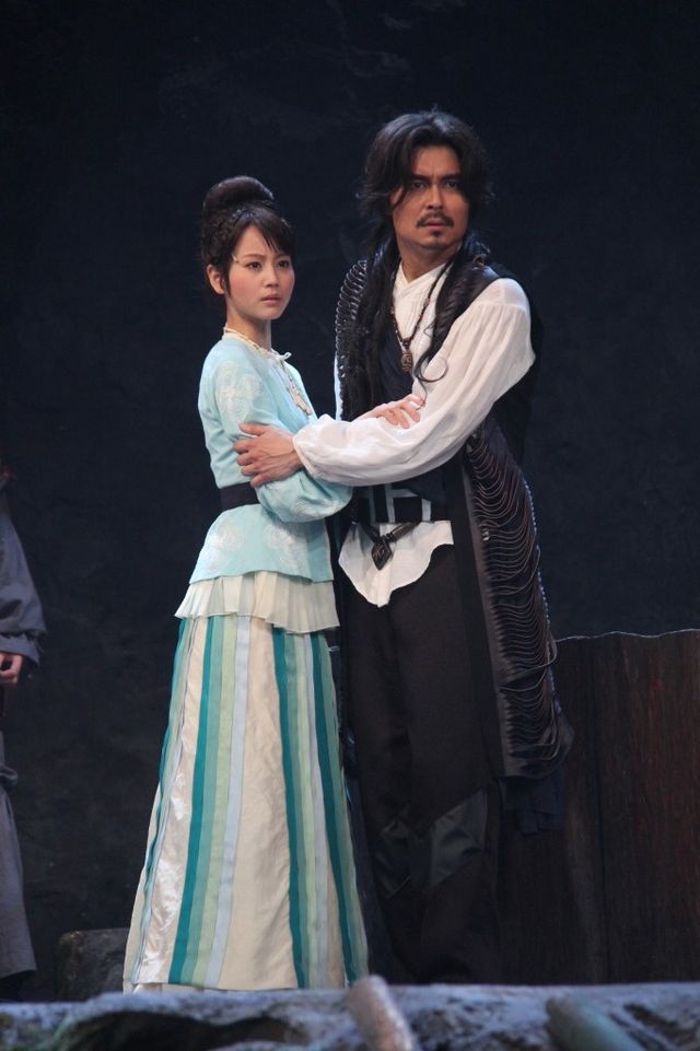 舞台「二都物語」囲み取材フォトギャラリー（13枚目）