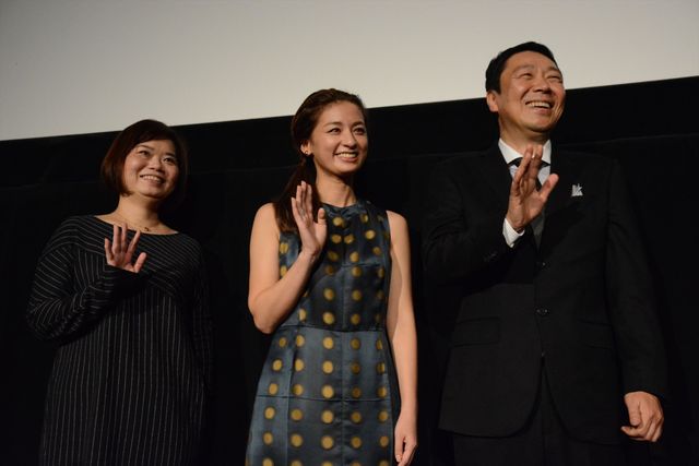 上品なワンピースで登場した尾野真千子！写真ギャラリー（7枚目）