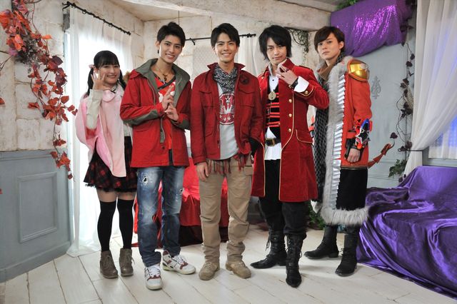 <4枚>ジュウオウイーグル、ゴーカイレッド、サソリオレンジ、アカニンジャー、トッキュウ5号が集結!:フォトギャラリー