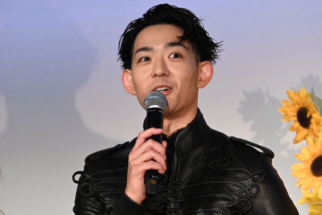 吉岡里帆、ピンクの和装がかわいい！映画『九龍ジェネリックロマンス』初日舞台あいさつ（13枚目）