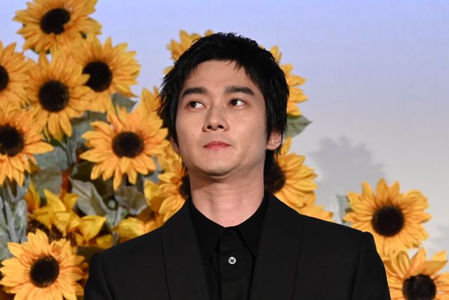 吉岡里帆、ピンクの和装がかわいい！映画『九龍ジェネリックロマンス』初日舞台あいさつ（17枚目）