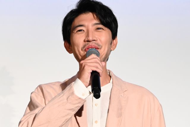 吉岡里帆、ピンクの和装がかわいい！映画『九龍ジェネリックロマンス』初日舞台あいさつ（24枚目）