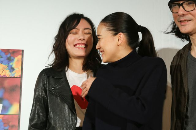 とっても嬉しそうな蒼井優＆鈴木杏がかわいい！第30回東京国際映画祭「Japan Now」部門作品『花とアリス』上映会（6枚目）
