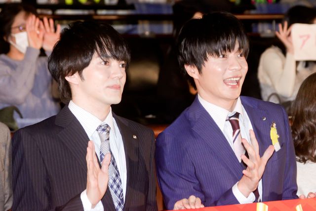 林遣都が涙、涙…田中圭、眞島秀和らと「おっさんずラブ-リターンズ-」舞台挨拶の様子（7枚目）