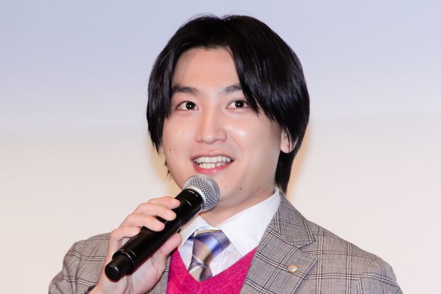 林遣都が涙、涙…田中圭、眞島秀和らと「おっさんずラブ-リターンズ-」舞台挨拶の様子（10枚目）