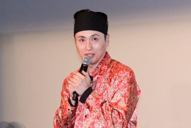 林遣都が涙、涙…田中圭、眞島秀和らと「おっさんずラブ-リターンズ-」舞台挨拶の様子（13枚目）