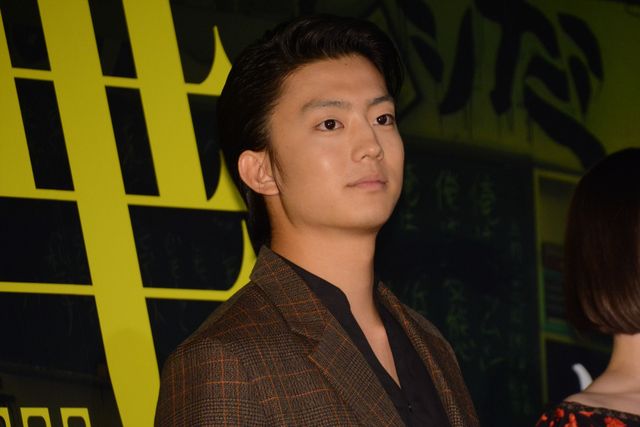 伊藤健太郎、玉城ティナ、飯豊まりえ、秋田汐梨が登壇！映画『惡の華』完成披露舞台あいさつ（3枚目）