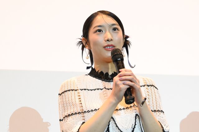 蒔田彩珠＆碧木愛莉が女子高生カップル役！短編映画『サラバ、さらんへ、サラバ』公開記念舞台あいさつ（6枚目）