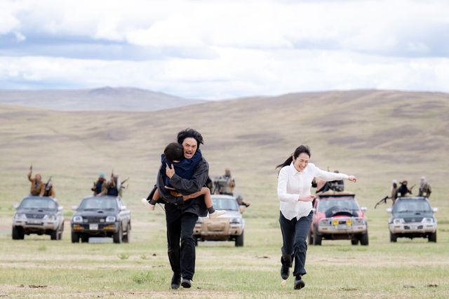 テントの実態が次々と明らかに…「VIVANT」第9話場面カット（31枚目）