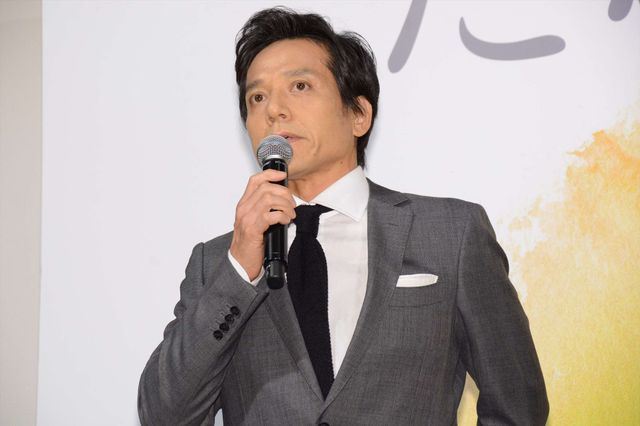 黒のシースルードレスの常盤貴子、池松壮亮と一緒に登場！（23枚目）