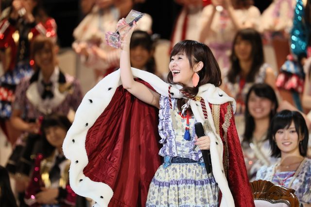 AKB48総選挙で1位を獲得したHKT48の指原莉乃