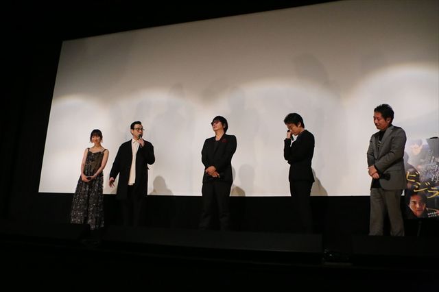 篠田麻里子、車内ラブシーンにも挑んだ！映画『ビジランテ』初日舞台あいさつ：フォトギャラリー