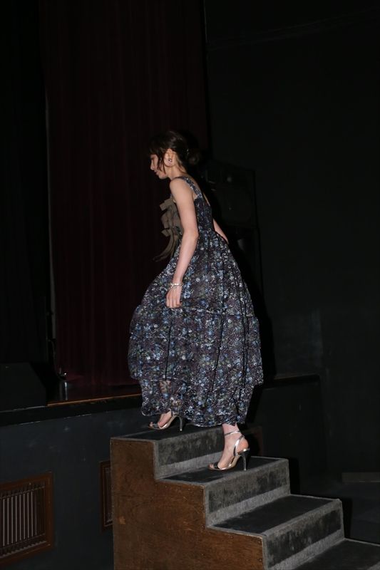 篠田麻里子、車内ラブシーンにも挑んだ！映画『ビジランテ』初日舞台あいさつ（14枚目）