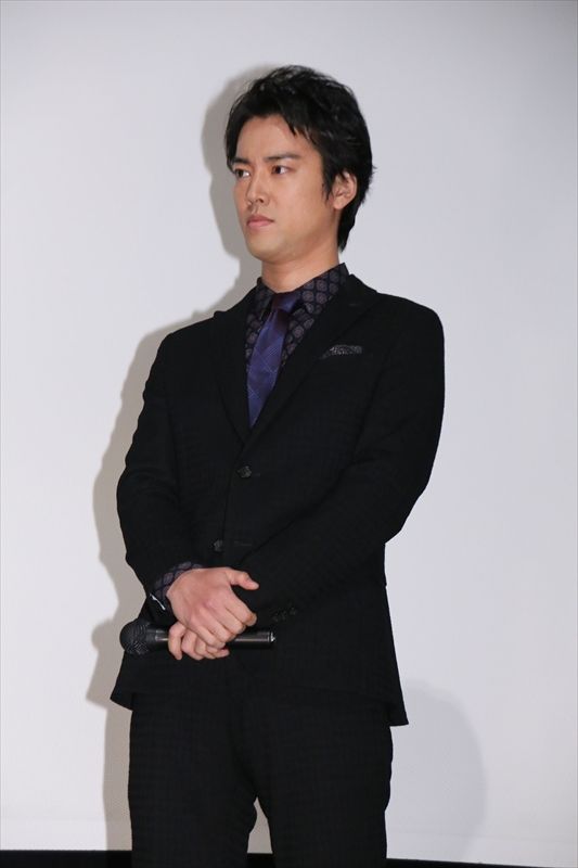 篠田麻里子、車内ラブシーンにも挑んだ！映画『ビジランテ』初日舞台あいさつ（18枚目）