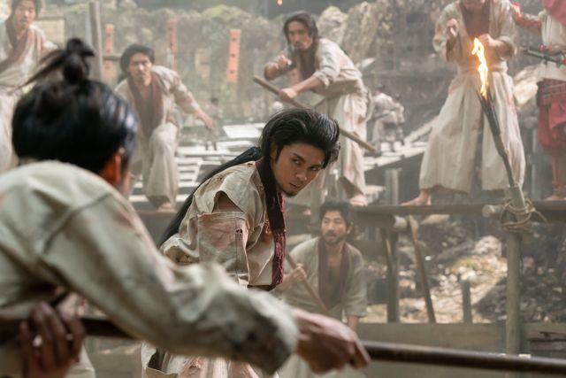 カッコ良すぎ！眞栄田郷敦、橋本さとしら赤備えの武田軍「どうする家康」22回より（13枚目）