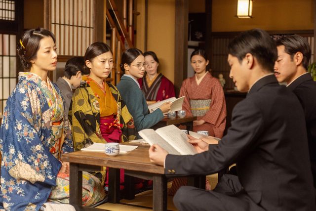 寝たきりの直言（岡部たかし）が心配…「虎に翼」第22回の場面写真（3枚目）