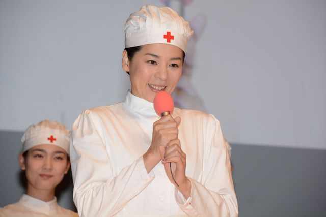 松嶋菜々子＆西島秀俊、息子役を前にママ＆パパの顔！フォトギャラリー（7枚目）