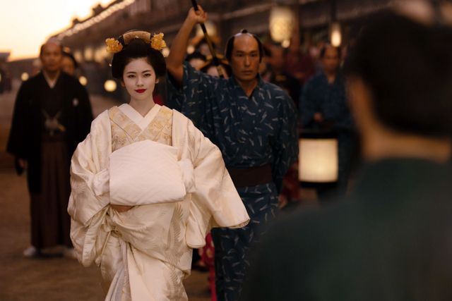 瀬川（小芝風花）の美しすぎる花嫁姿「おさらばえ…」　「べらぼう」第10回場面写真（2枚目）