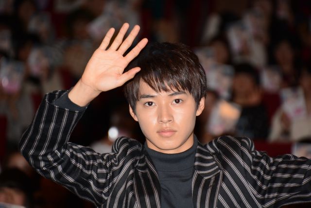 “壁ドン”山崎賢人に“生タッチ”！【フォトギャラリー】（8枚目）