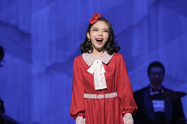 スズ子が熱唱！「ブギウギ」第70回の場面写真：フォトギャラリー