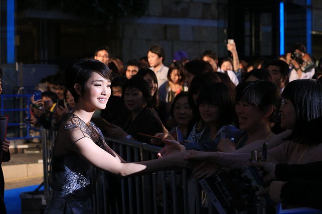 来日中のヒュー・ジャックマンが剛力彩芽と初対面！フォトギャラリー（8枚目）