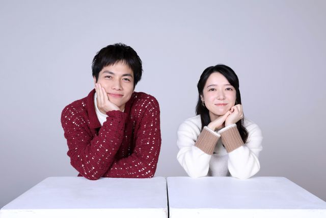 重岡大毅＆上白石萌音、ほっこり2S！映画『35年目のラブレター』インタビュー撮り下ろしカット：フォトギャラリー