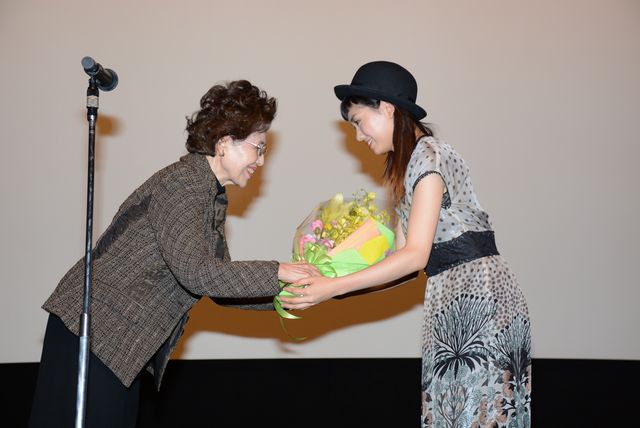 実力派女優・二階堂ふみ、プライベートはギャルメイクでプリクラ！　画像ギャラリー（13枚目）