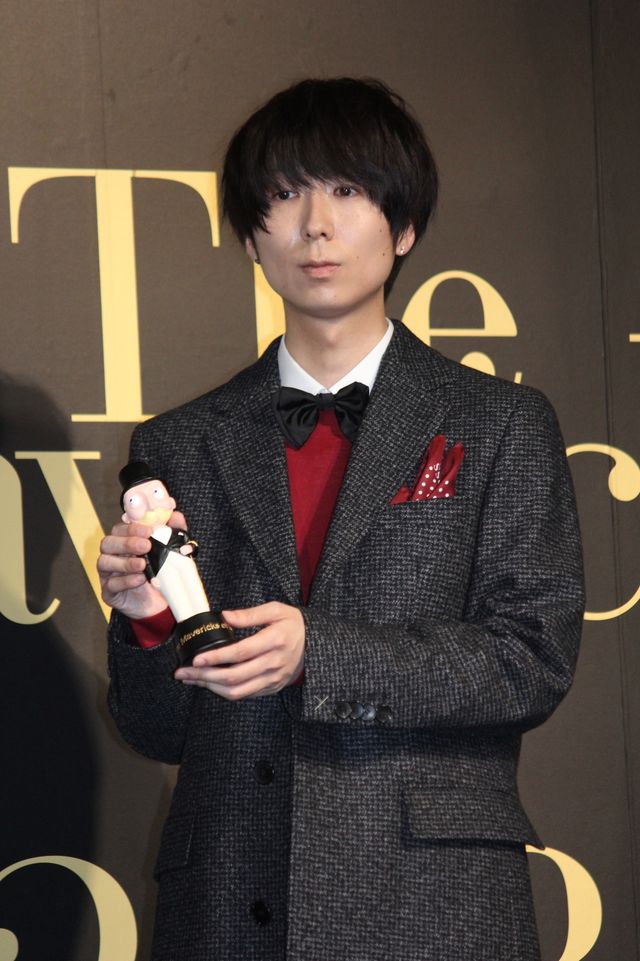 川谷絵音、又吉直樹、金子ノブアキらフォーマルウェアで登壇（3枚目）