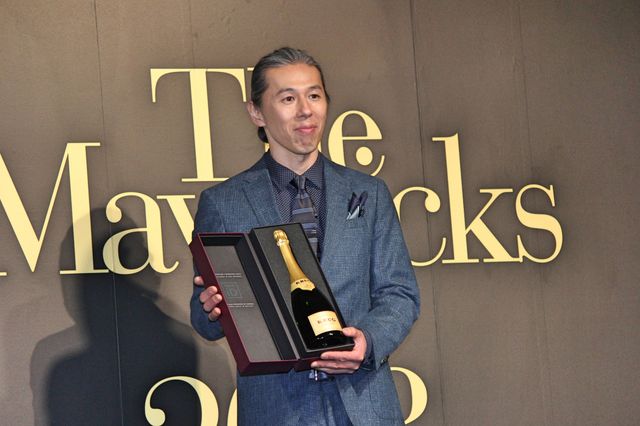 川谷絵音、又吉直樹、金子ノブアキらフォーマルウェアで登壇（11枚目）