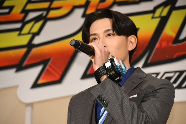 DAIGO＆ハシヤスメ・アツコも出席！映画『ガッチャード＆ブンブンジャー』初日舞台あいさつ（32枚目）