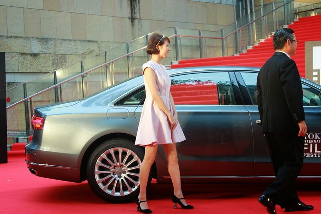 東京国際映画祭レッドカーペット写真ギャラリー＜その1＞嵐、中谷美紀、ドラえもんが登場！（37枚目）