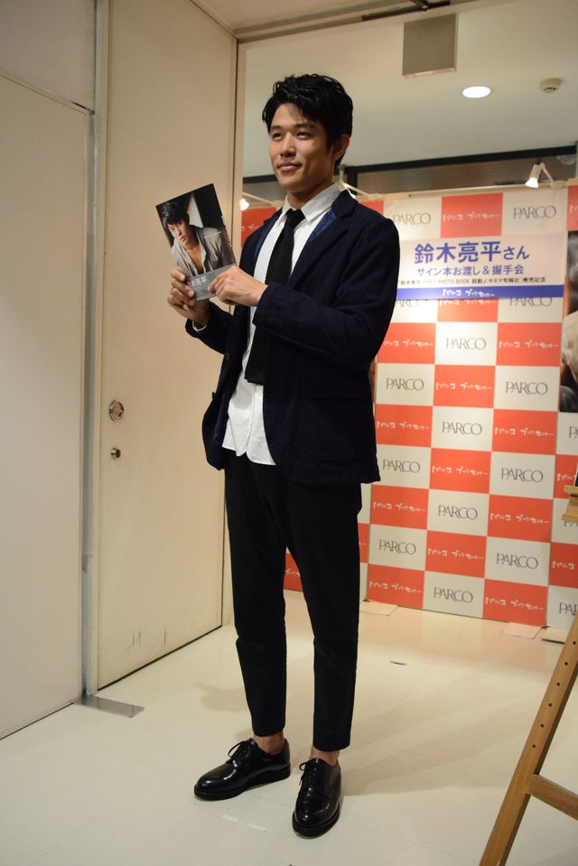 鈴木亮平、「絶賛“花ロス”中…」花子さんに会えない寂しさをポロリ　画像ギャラリー（4枚目）