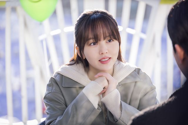 制服姿のヒョプ様も！「偶然かな。」場面写真（7枚目）