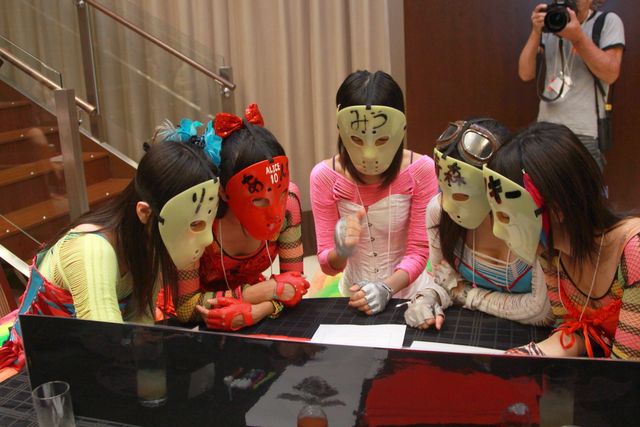 アイドルたちが仮面ライダーと謎解きに挑戦！フォトギャラリー（13枚目）