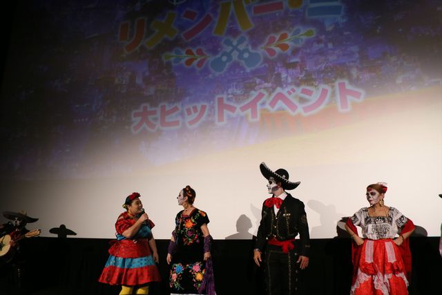 渡辺直美、ド派手な衣装で「リメンバー・ミー」熱唱！（6枚目）