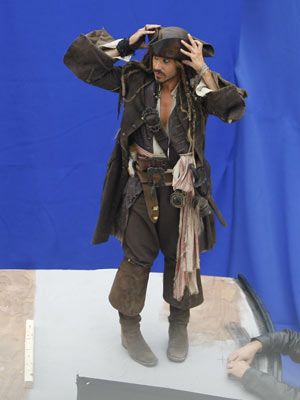 『パイレーツ・オブ・カリビアン：オン・ストレンジャー・タイズ/Pirates of the Caribbean: On Stranger Tides』（原題）を撮影中のジョニー・デップ