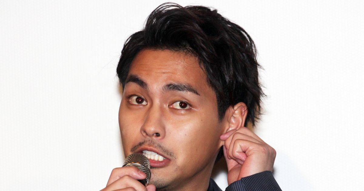 柳楽優弥 鈴木亮平の おいなりさん 2回食らう シネマトゥデイ