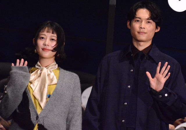 高畑充希＆松村北斗