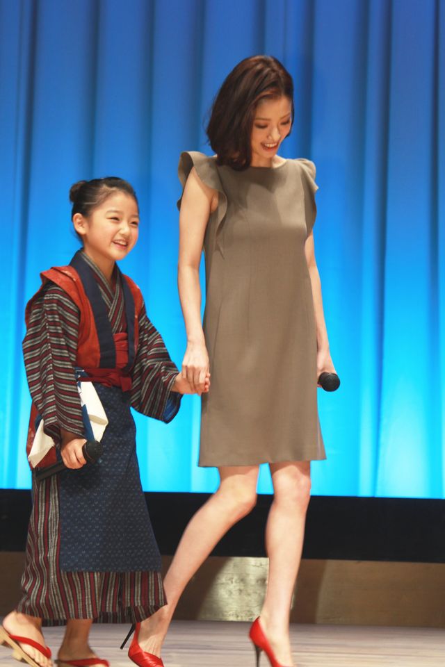 上戸彩が世界にアピール！映画『おしん』大使館特別試写会フォトギャラリー（5枚目）