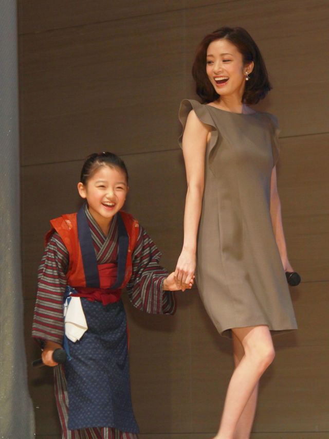 上戸彩が世界にアピール！映画『おしん』大使館特別試写会フォトギャラリー（6枚目）