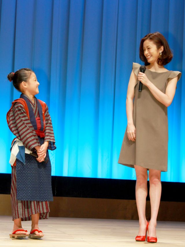 上戸彩が世界にアピール！映画『おしん』大使館特別試写会フォトギャラリー（12枚目）