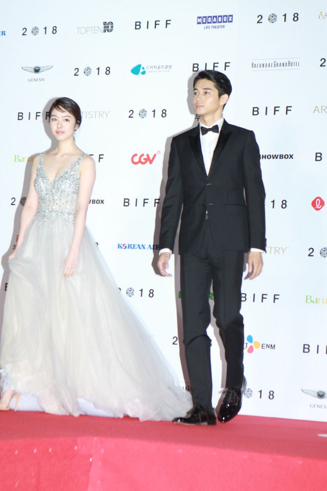 東出昌大、ヒョンビン、柳楽優弥ら釜山映画祭レッドカーペットに豪華な顔ぶれ！（2枚目）