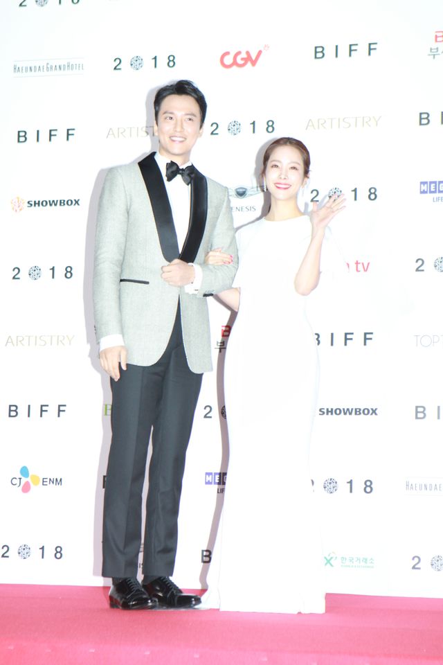 東出昌大、ヒョンビン、柳楽優弥ら釜山映画祭レッドカーペットに豪華な顔ぶれ！（13枚目）