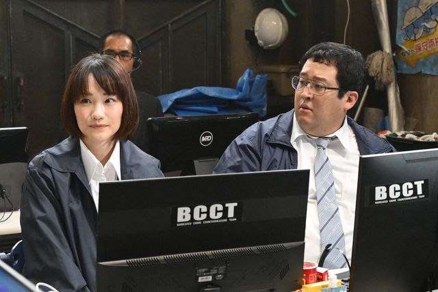 嘘だろ…「放送局占拠」衝撃の幕開け　第1話場面写真（ネタバレあり）（6枚目）