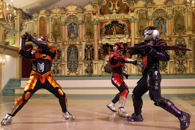 怜慈vs駆無、ギャバン同士が激突！Vシネ『超ギャバン』新場面カット（全18枚）（2枚目）