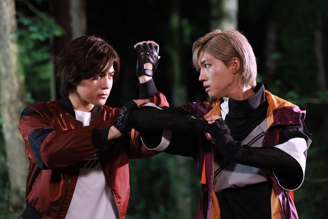 怜慈vs駆無、ギャバン同士が激突！Vシネ『超ギャバン』新場面カット（全18枚）（3枚目）