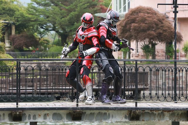 怜慈vs駆無、ギャバン同士が激突！Vシネ『超ギャバン』新場面カット（全18枚）（15枚目）