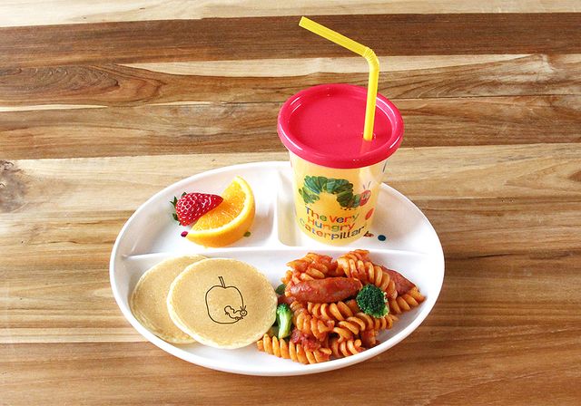 カラフル！「はらぺこあおむしカフェ」メニュー（3枚目）